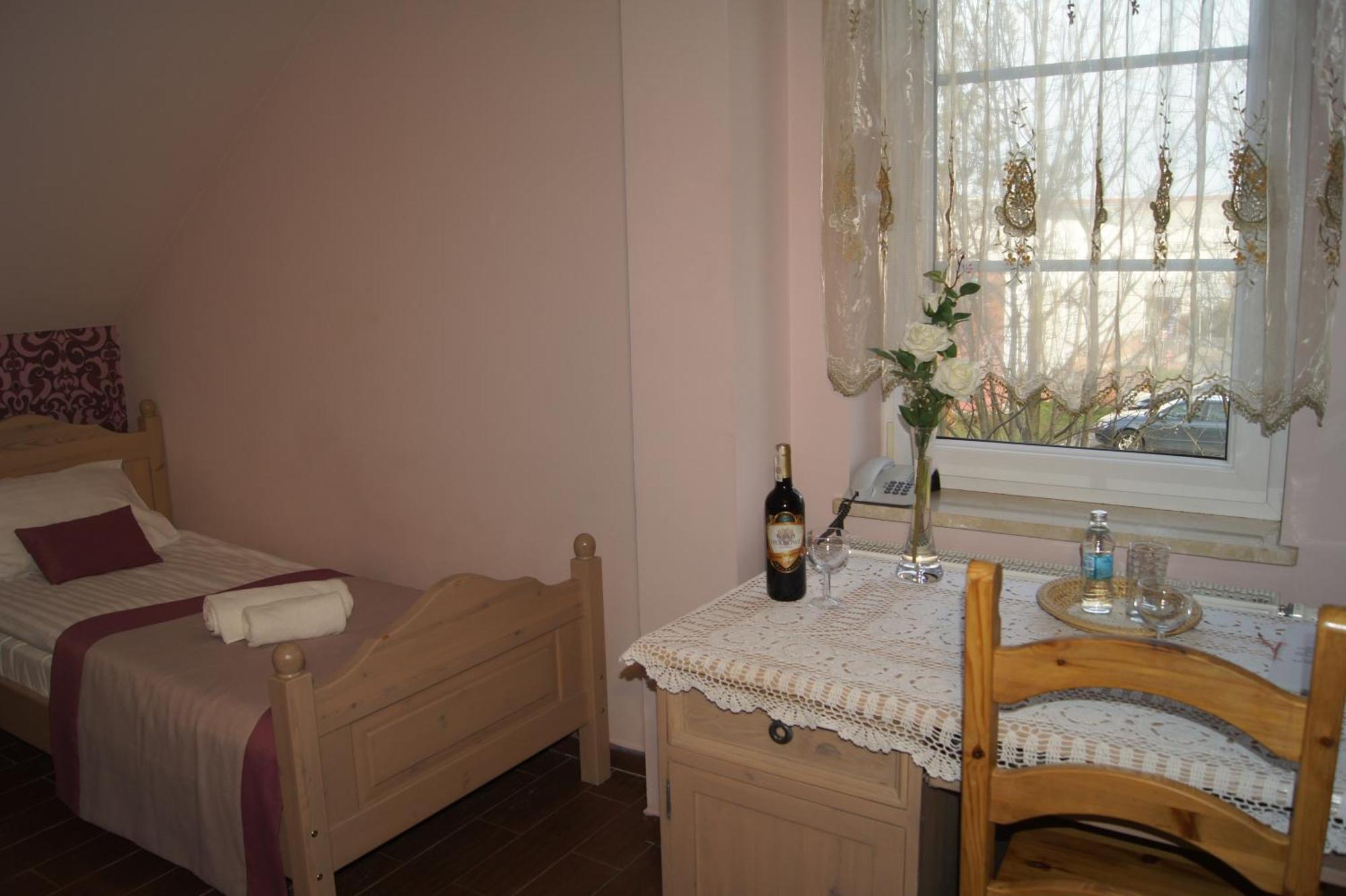 Hotel Pod Herbem -Pokoje Ozonowane Μπιάλιστοκ Δωμάτιο φωτογραφία